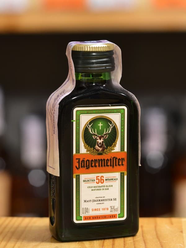 Лікер Єгермайстер / Jagermeister, 35%, 0.04л
