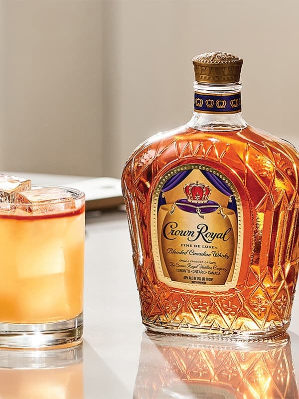 Віскі Краун Ройял / Crown Royal, 40%, 0.75л, в коробці