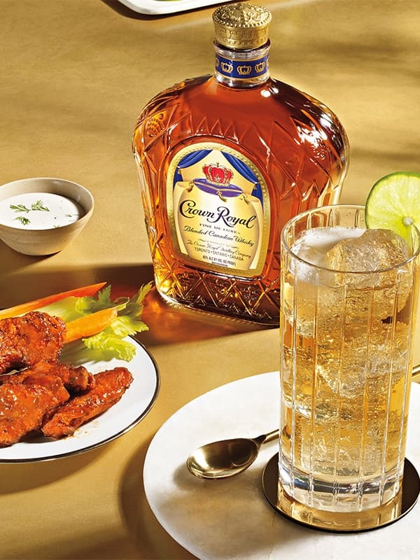 Віскі Краун Ройял / Crown Royal, 40%, 0.75л, в коробці