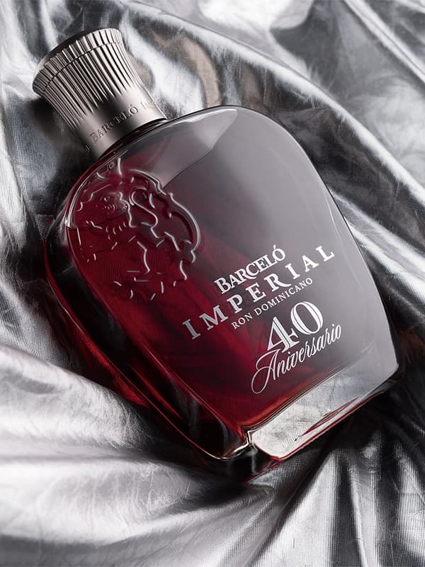 Ром Імперіал Преміум Бленд, 40 Аніверсаріо / Imperial Premium Blend, 40 Aniversario, Barcelo, 43%, 0.7л, в подарунковій коробці