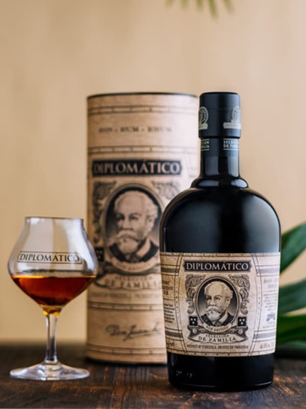 Ром Дипломатико, Селексьйон де Фамілья / Diplomatico, Seleccion de Familia, 43%, 0.7л