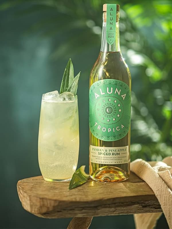 Ромовий напій Алуна, Тропіка Пандан & Пайнепл / Aluna, Tropica Pandan & Pineapple, 38%, 0.7л