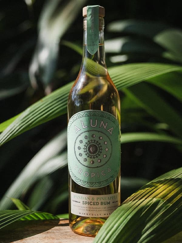 Ромовий напій Алуна, Тропіка Пандан & Пайнепл / Aluna, Tropica Pandan & Pineapple, 38%, 0.7л