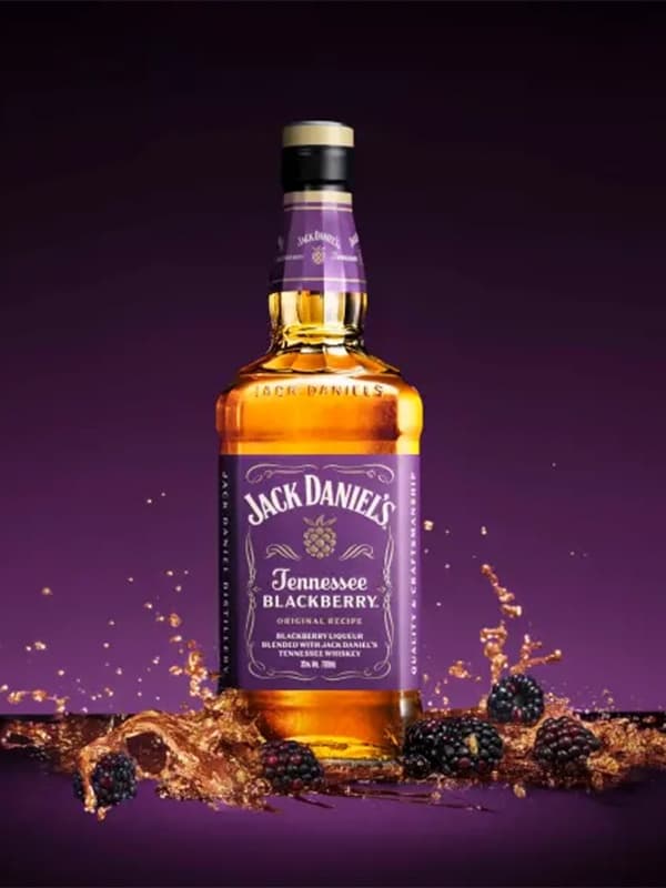Віскі-лікер Джек Деніелс, Теннессі Блекберрі / Jack Daniel's, Tennessee Blackberry, 35%, 1л