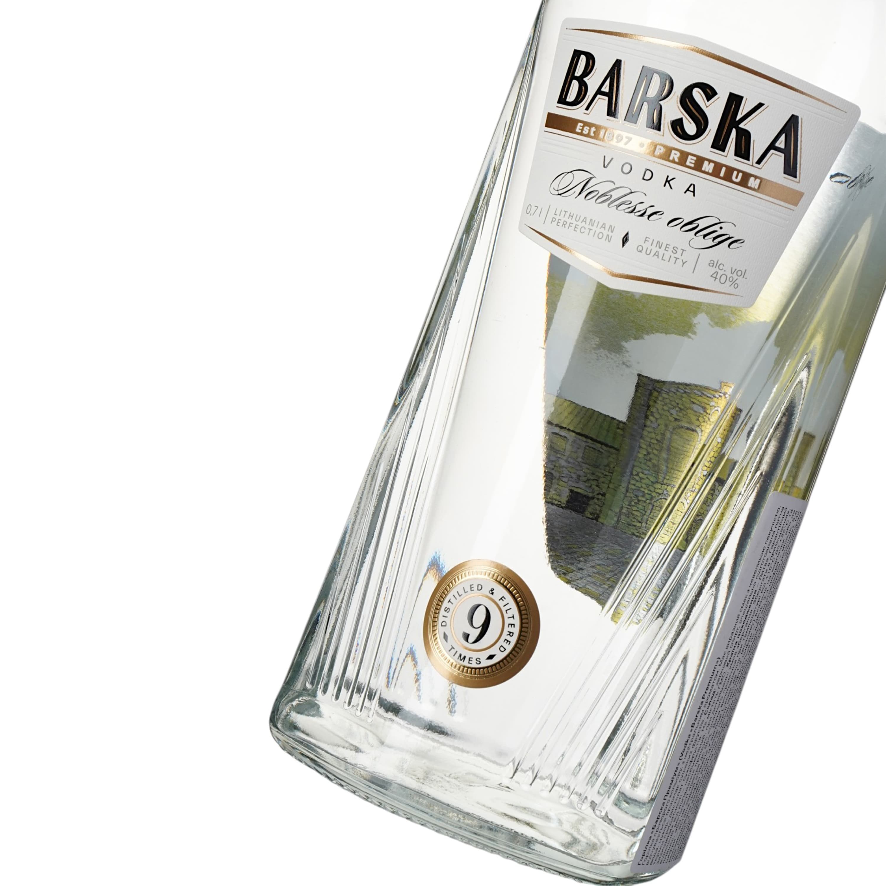 Горілка Barska Premium 40% 0.7 л (4770053235587)